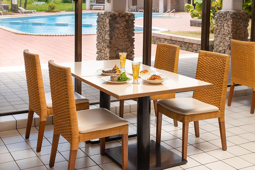 Restaurant HoKuLaNi（レストラン ホクラニ）